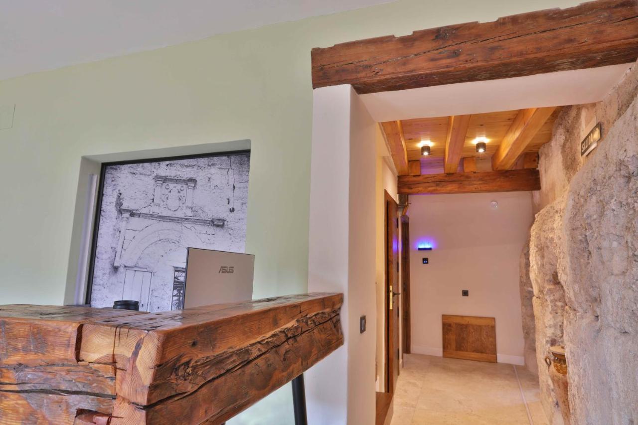 סגורה דה לה סיירה Hotel Poeta Jorge Manrique מראה חיצוני תמונה
