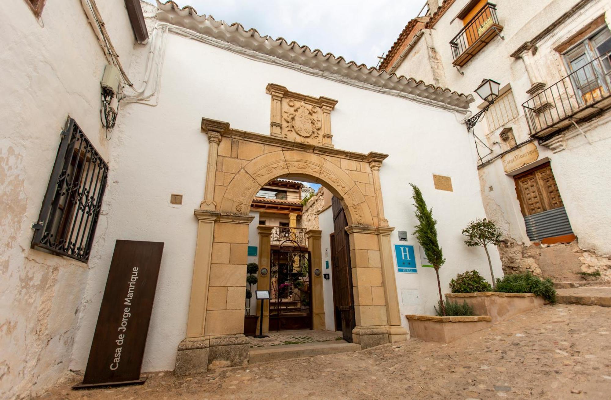 סגורה דה לה סיירה Hotel Poeta Jorge Manrique מראה חיצוני תמונה