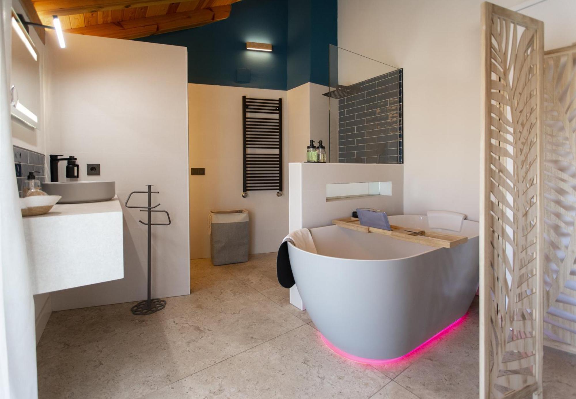 סגורה דה לה סיירה Hotel Poeta Jorge Manrique מראה חיצוני תמונה